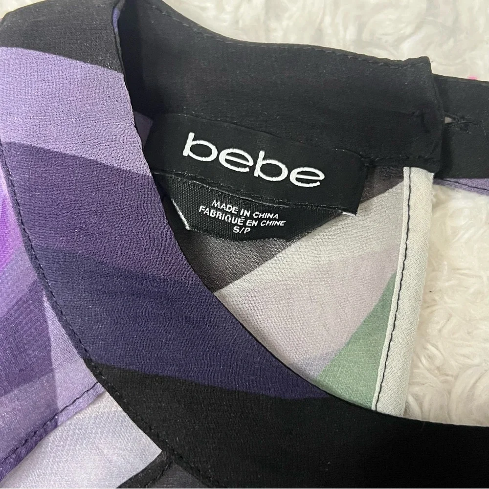 Bebe Multicolor Abstract Pattern Top - Picture 2 of 4
